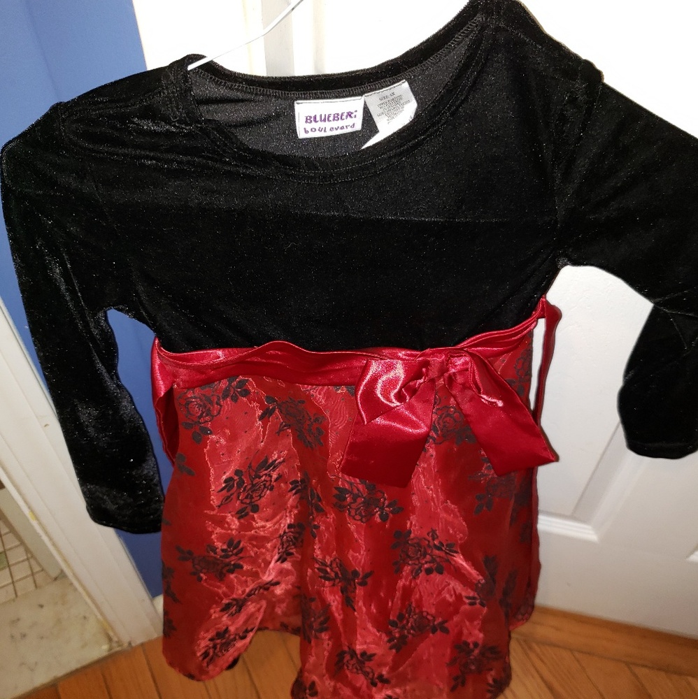 Girls Velvet Christmas dress